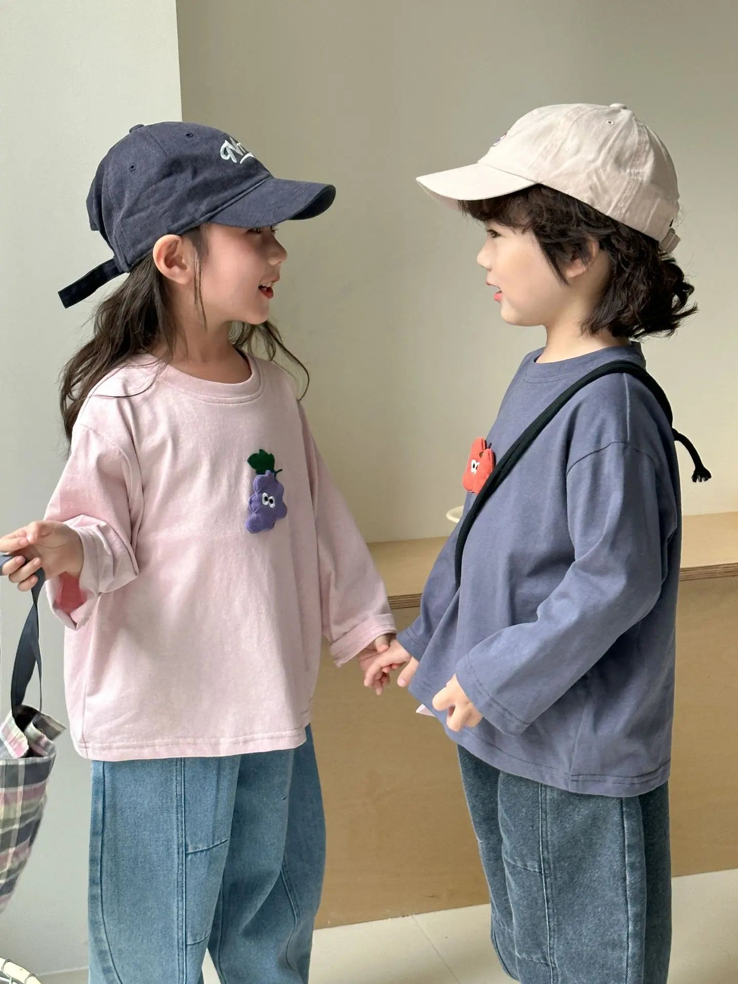 2025 Spring New Children Long Sleeve T Shirts Cotton Girls Cute Cartoon Tees Boys Casual Bottoming Shirts Solid Kids Clothes