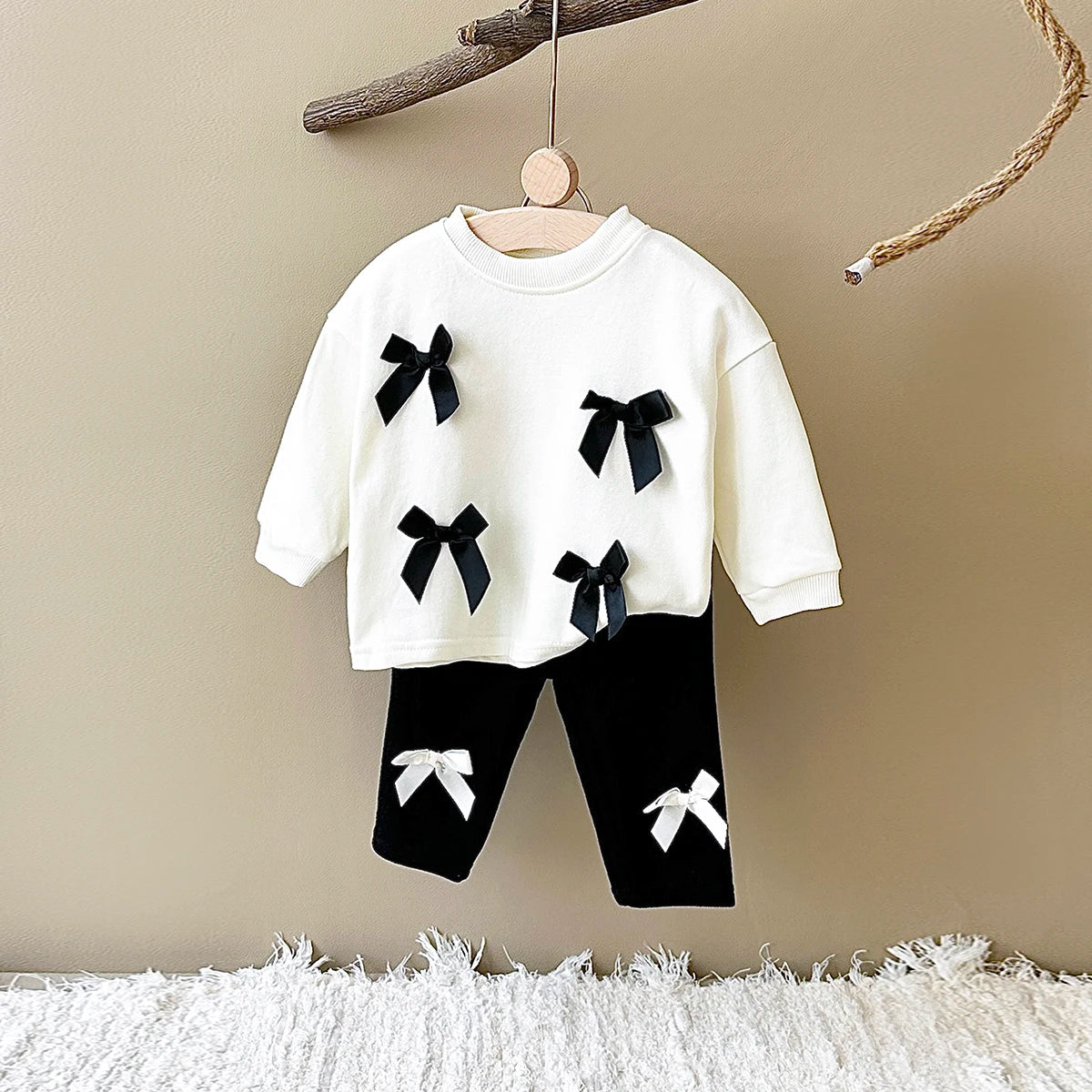 2025 Spring Newborn Baby Girls Infant Suit Long Sleeved Bow Sweatshirt Top+Pants All Cotton Baby Girl Clothes Stylish Sets 0-3Y